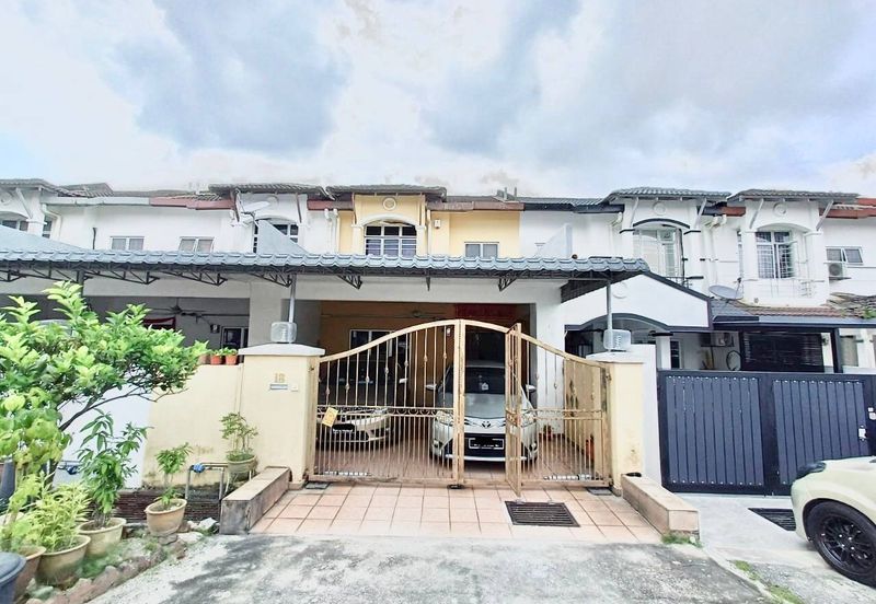 Double Storey Terrace Taman Puncak Jalil 