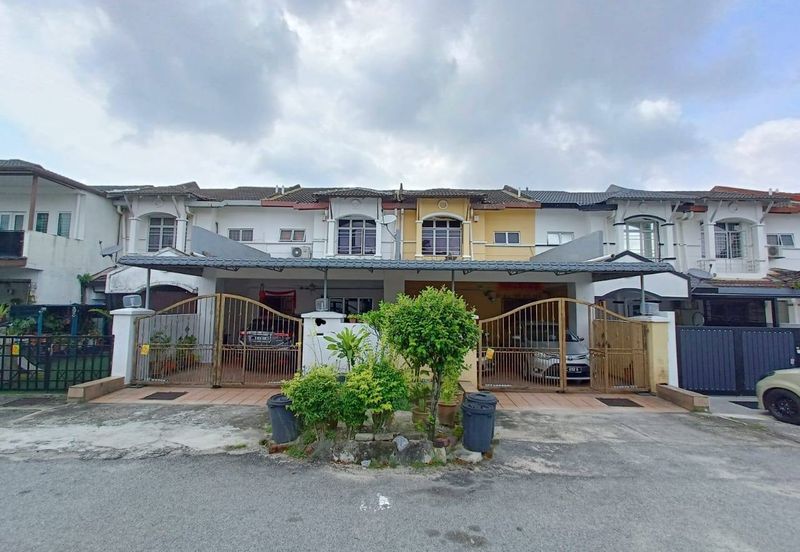 Double Storey Terrace Taman Puncak Jalil 