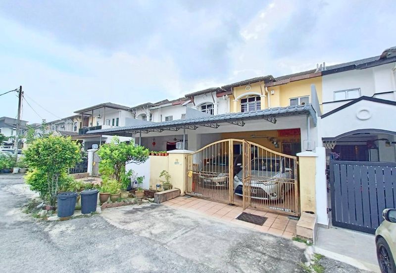 Double Storey Terrace Taman Puncak Jalil 