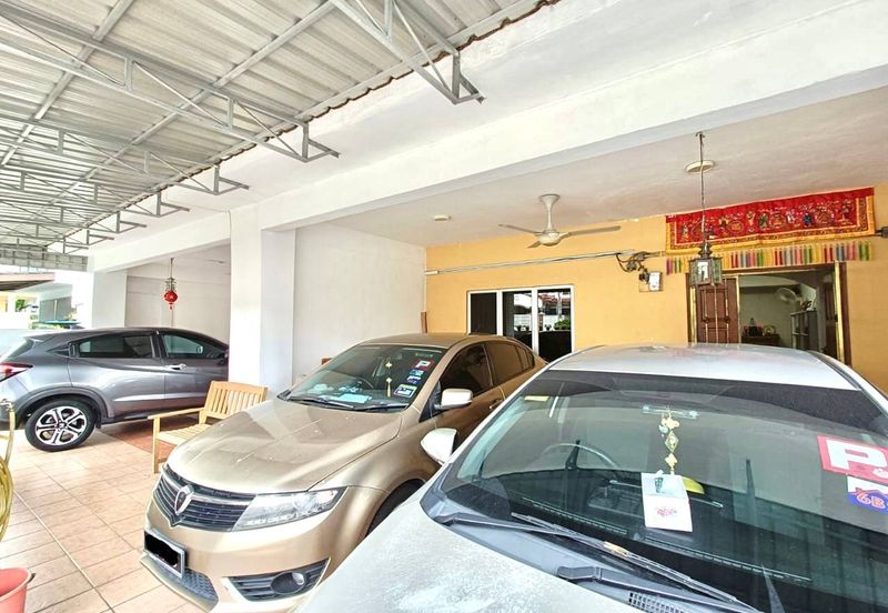 Double Storey Terrace Taman Puncak Jalil 