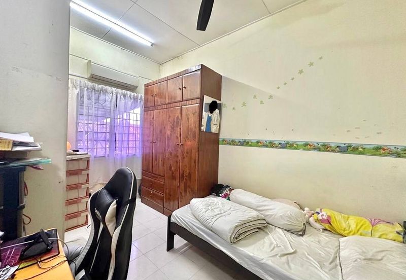 Double Storey Terrace Taman Puncak Jalil 