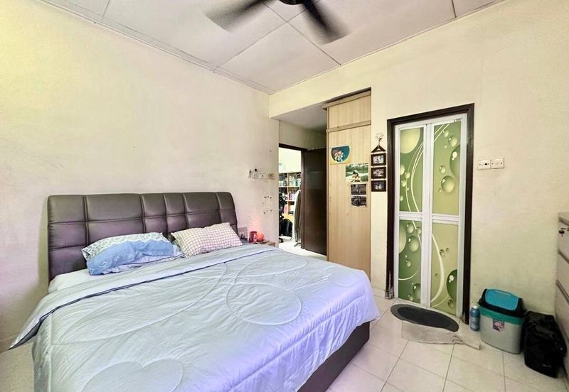 Double Storey Terrace Taman Puncak Jalil 