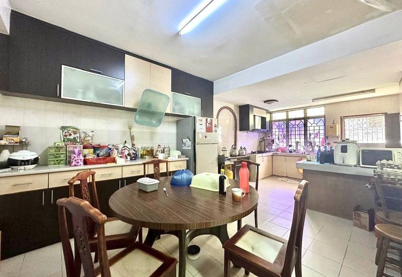 Double Storey Terrace Taman Puncak Jalil 