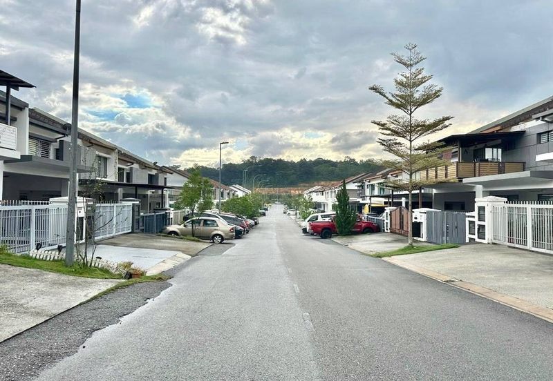 DOUBLE STOREY TERRACE TAMAN DESA BUDIMAN BANDAR SUNGAI LONG KAJANG