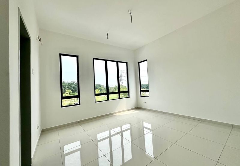 Double Storey Terrace House @ Queenbury  Mahkota Hills Lenggeng Negeri Sembilan.