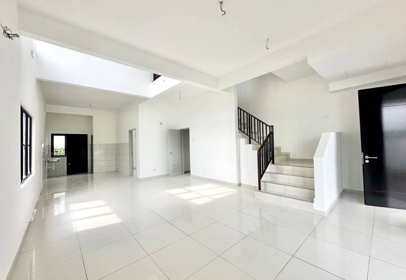 Double Storey Terrace House @ Queenbury  Mahkota Hills Lenggeng Negeri Sembilan.