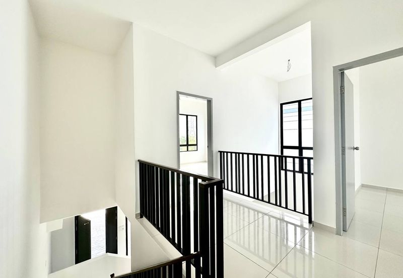 Double Storey Terrace House @ Queenbury  Mahkota Hills Lenggeng Negeri Sembilan.