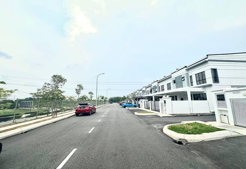 Double Storey Terrace House @ Queenbury  Mahkota Hills Lenggeng Negeri Sembilan.