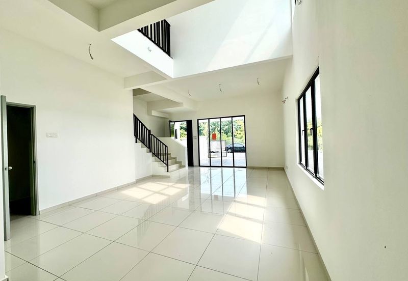 Double Storey Terrace House @ Queenbury  Mahkota Hills Lenggeng Negeri Sembilan.
