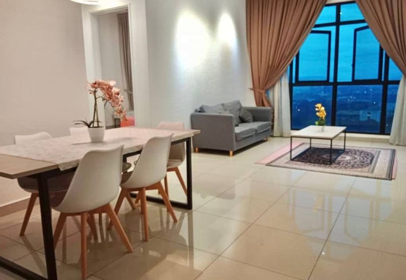 For sale  Fully Furnished Conezion Residence IOI Putrajaya for Sale