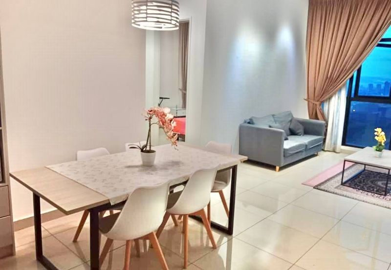 For sale  Fully Furnished Conezion Residence IOI Putrajaya for Sale