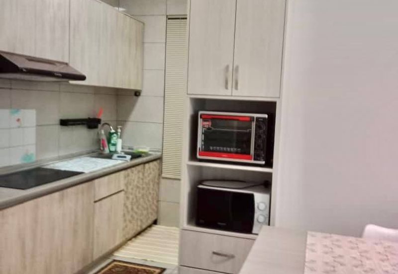 For sale  Fully Furnished Conezion Residence IOI Putrajaya for Sale