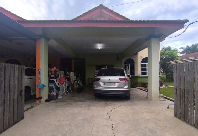 For Sale Single Storey Semi-D, Taman Cempaka Indah, Bandar Bera, Pahang