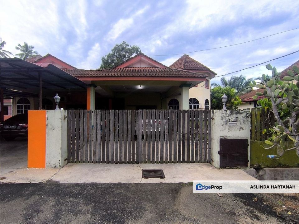 For Sale Single Storey Semi-D, Taman Cempaka Indah, Bandar Bera, Pahang, Pahang, Bera