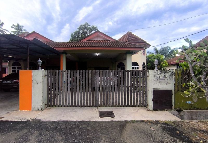 For Sale Single Storey Semi-D, Taman Cempaka Indah, Bandar Bera, Pahang