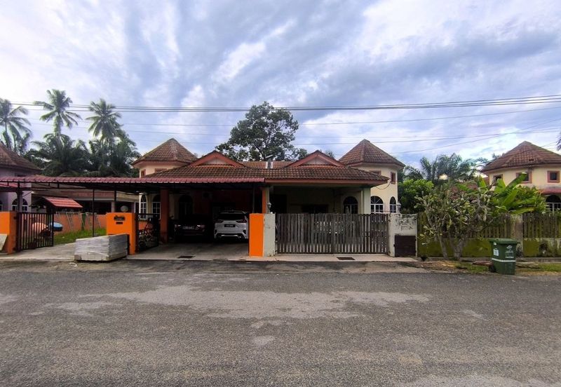 For Sale Single Storey Semi-D, Taman Cempaka Indah, Bandar Bera, Pahang