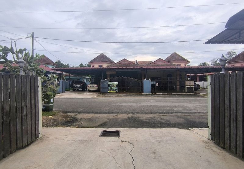 For Sale Single Storey Semi-D, Taman Cempaka Indah, Bandar Bera, Pahang