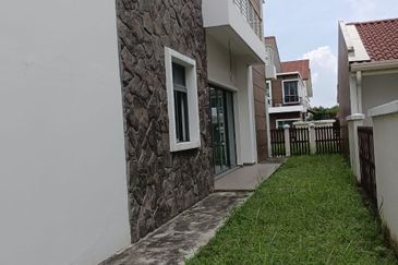 Athyma SETIA ECO PARK SETIA ALAM SELANGOR-NEWLY HOUSE FREEHOLD 2 Storey Corner Bungalow for SALE
