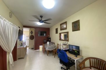 BANDAR TASIK SELATAN KL-Apartment Hot Location Near LRT/MRT/ERL/KTM/TBS FOR SALE