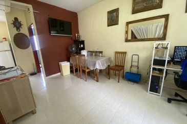 BANDAR TASIK SELATAN KL-Apartment Hot Location Near LRT/MRT/ERL/KTM/TBS FOR SALE