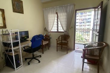 BANDAR TASIK SELATAN KL-Apartment Hot Location Near LRT/MRT/ERL/KTM/TBS FOR SALE