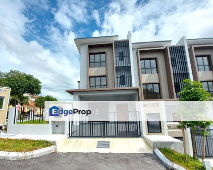 Spacious Newly House CORNER LOT 3 Storey SUPERLINK  Ukay Bestari AMPANG, Selangor, Ampang