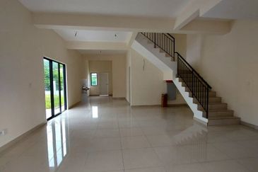 Spacious Newly House CORNER LOT 3 Storey SUPERLINK  Ukay Bestari AMPANG