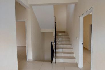 Spacious Newly House CORNER LOT 3 Storey SUPERLINK  Ukay Bestari AMPANG