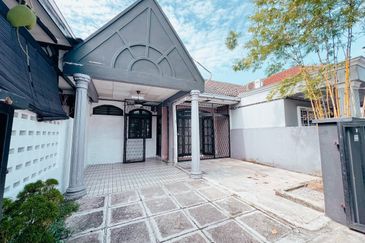 FOR SALE Single Storey Terrace Jalan Suasana, Bandar Tun Hussein Onn, Cheras 