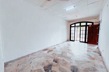FOR SALE Single Storey Terrace Jalan Suasana, Bandar Tun Hussein Onn, Cheras 