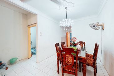 For Sale Townhouse Taman Saga (Upper Unit), Ampang, Selangor