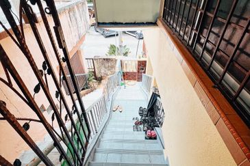 For Sale Townhouse Taman Saga (Upper Unit), Ampang, Selangor