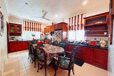 Double Storey Semi Detached, Ukay Perdana, Ampang