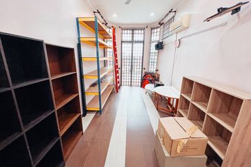 FOR SALE 2.5 Storey Terrace, Taman Bukit Utama, Ampang