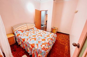 FOR SALE 2.5 Storey Terrace, Taman Bukit Utama, Ampang