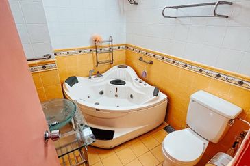 For sale 2.5 Storey Terrace, Taman Bukit Utama, Ampang