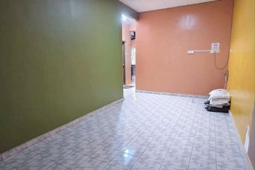 Corner Lot Single Storey Terrace House, Taman Langat Utama 3, Banting, Selangor