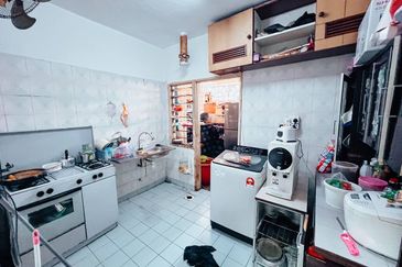 Apartment Mawar Sari, Taman Setiawangsa Keramat, Kuala Lumpur