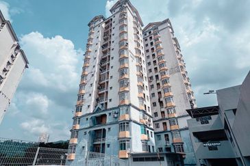 Apartment Mawar Sari, Taman Setiawangsa Keramat, Kuala Lumpur