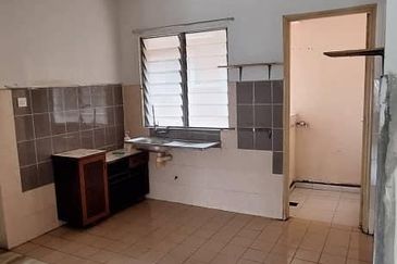 Residensi Warnasari 3