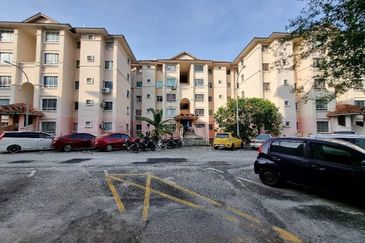 Residensi Warnasari 3