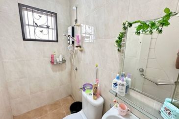  2 Storey Semi D Taman Prima Saujana Kajang Selangor 