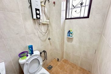  2 Storey Semi D Taman Prima Saujana Kajang Selangor 