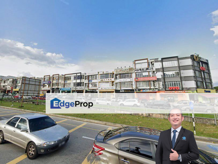Bandar Putra, Kulai - 4 Storey Shoplot , Johor, Kulai