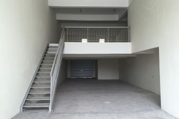 Pusat Perdagangan Danga Utama