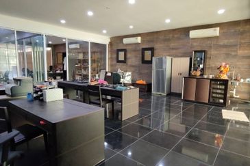 Nusa Cemerlang Industrial Park