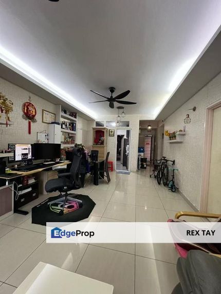 Suriamas suite Larkin , Johor, Johor Bahru