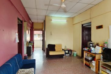 Flat PKNS Jalan Raja Muda Musa