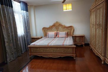 BANDAR ENSTEK (JENTAYU)