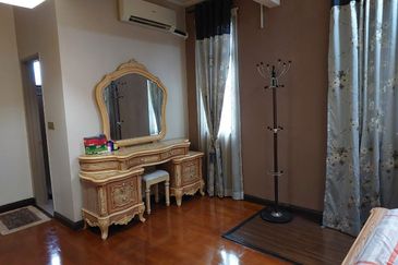 BANDAR ENSTEK (JENTAYU)